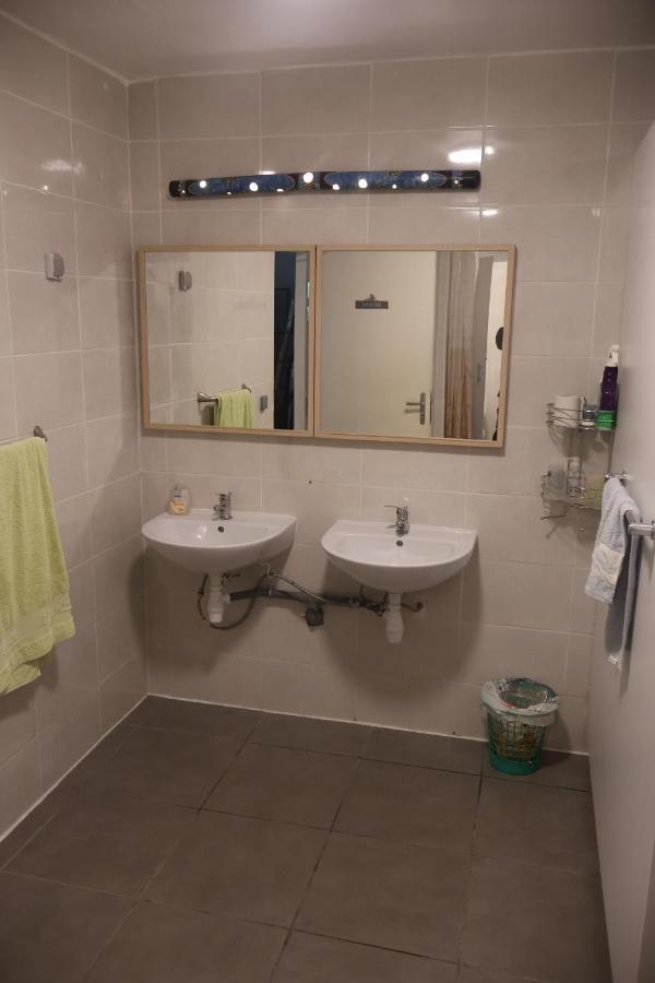 Solfe Backpacker Hostel Люс-Сен-Совер Екстериор снимка